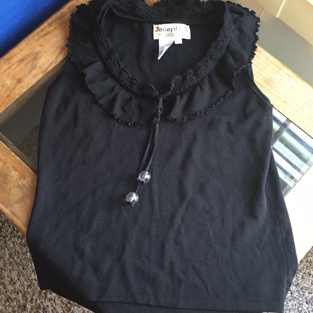 Super cute classy sleeveless blouse